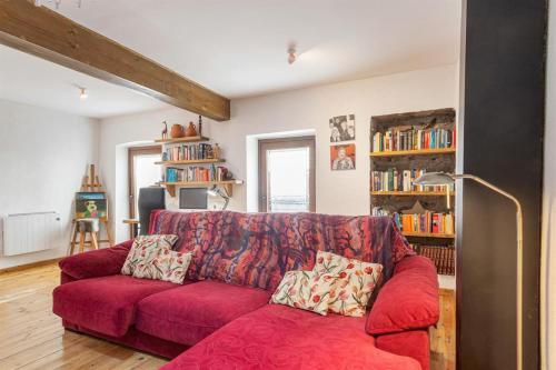  2 bedrooms house with balcony and wifi at Planoles in 17535 Planoles