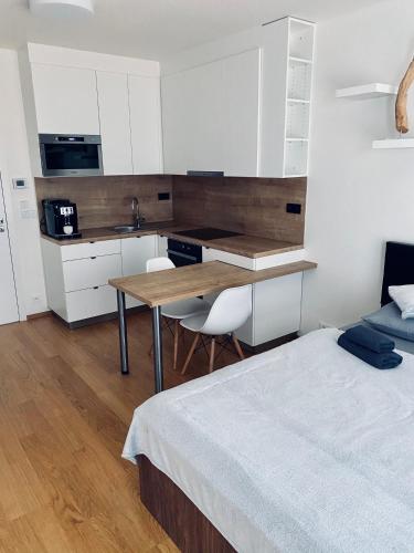 Business Apartments - image 11