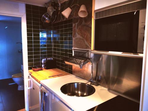 샤워실, Stayin Borgafjäll -Tuffa Lillstugan -Mysigt centralt bakom hotellet (Stayin Borgafjall -Tuffa Lillstugan -Mysigt centralt bakom hotellet) in 키텔피얄