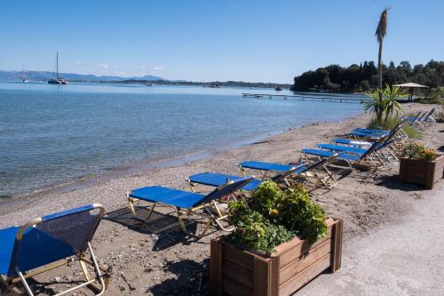 Christina Beachfront Rooms By Hotelius