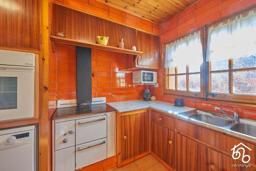 Konyha, Ca l'Aguilar in Prats i Sansor