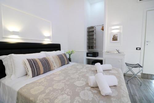 Superior Double Room image 10