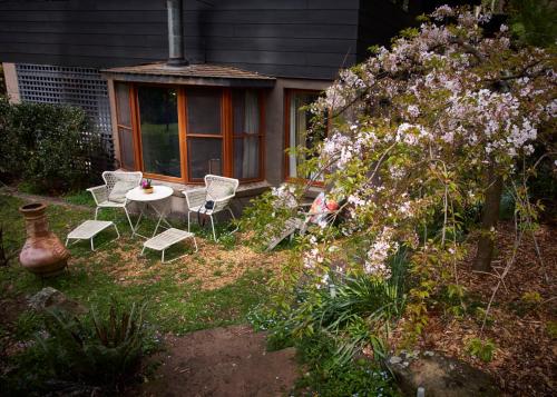 Tomah Retreat - Studio RELAX with fireplace in วินด์เซอร์