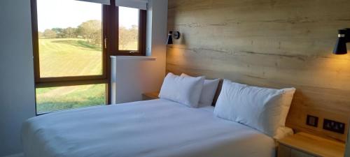 2 bedrooms, 2 beds