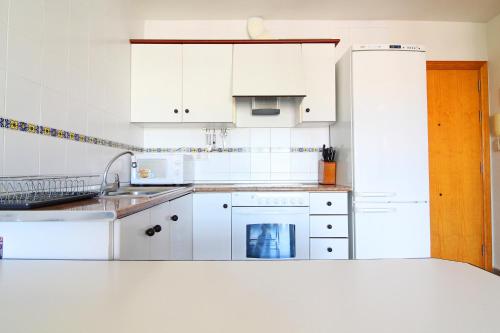 Estudio para parejas con piscina en Canet playa - image 8