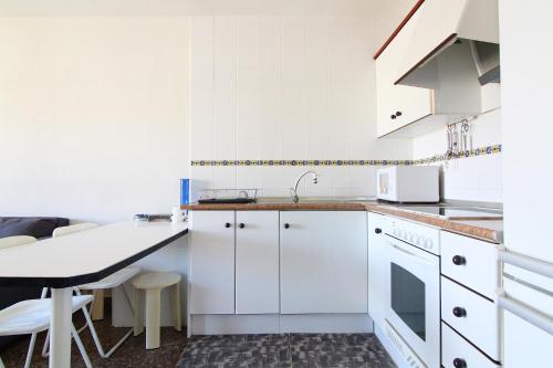 Estudio para parejas con piscina en Canet playa - image 13