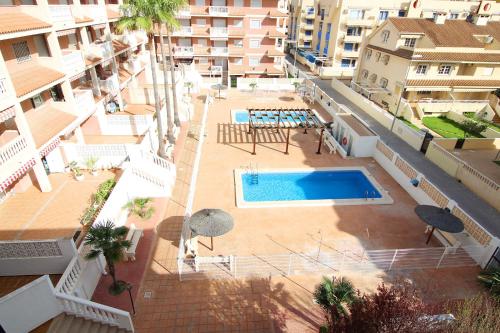 Estudio para parejas con piscina en Canet playa - image 12
