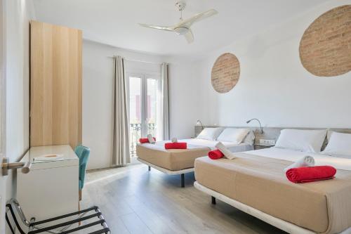 Stay Together Barcelona Apartments, Барселона (фото 9)