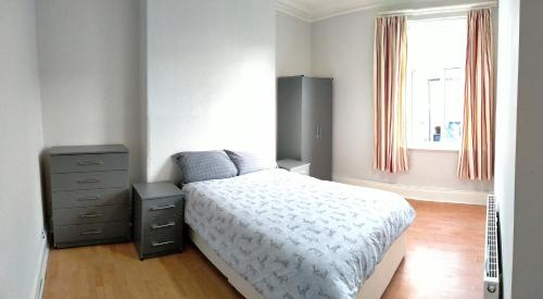 Birmingham Centre Rooms - FREE Extra Guest