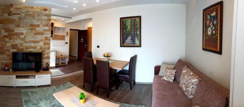 Apartment H8 at Milmari Resort - image 6
