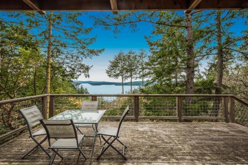 Owl Lane Home in Orcas Island (WA)