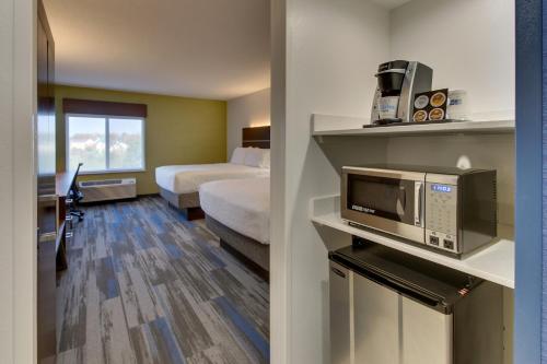 Holiday Inn Express Fishkill, an IHG Hotel