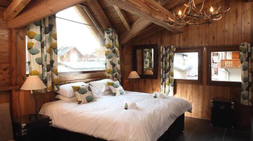 Catered Chalet Madeleine gîte à louer Le Crêt