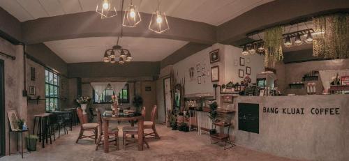 Baan Bang Kluai Resort บ้านบางกล้วย รีสอร์ท