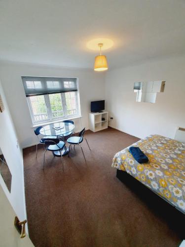 Picture of 2 Bedroom Rayleigh Apartment