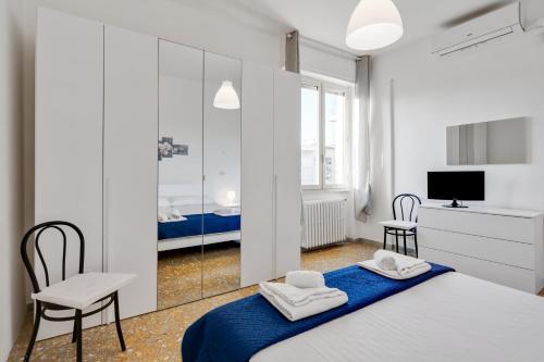 Lulli Cozy Apartment with Balcony - image 5