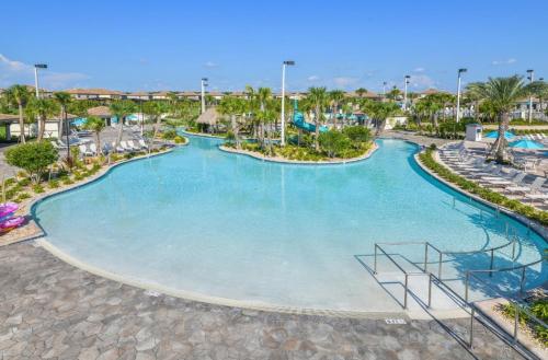 Happy Kids Staying in Donald Duck - image 5