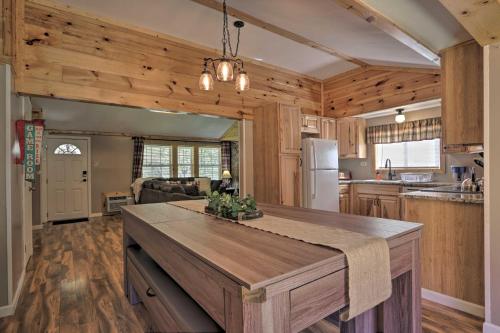 Rustic Retreat with Deck 2 Mi From Gatlinburg! - image 8