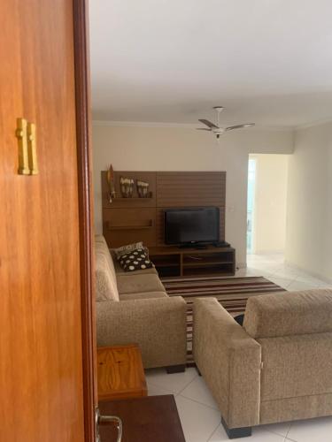 APTO UBATUBA-PRAIA GRANDE-CONDOMINIO DUBAI