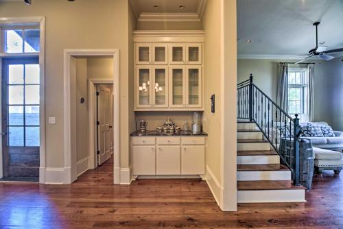 Charming Madison Townhome - 1 Block to Lake! - image 3