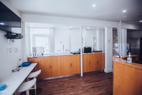 Facilities, The Drift Hotel near The Gallery at Beach Place