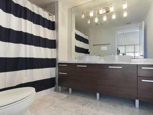 BAYSIDE Miami Apartments - image 2
