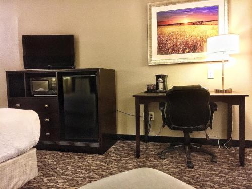 Best Western Wheatland Inn - image 6