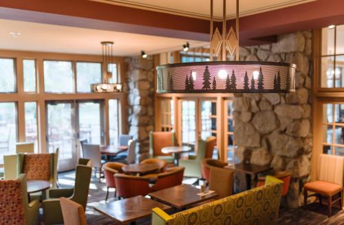 Food and beverages, The Ahwahnee in Yosemite Valley (CA)