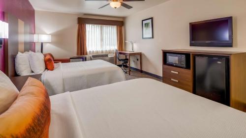 Best Western Pineywoods Inn