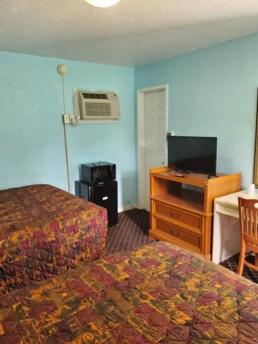 Twin room, smokers allowed