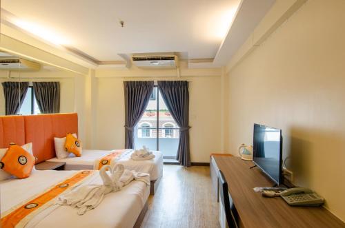 room detail thumbnail 0