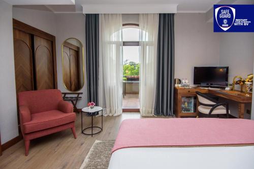 Deluxe Double Room with Balcony