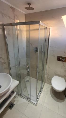 International Hotel - image 13