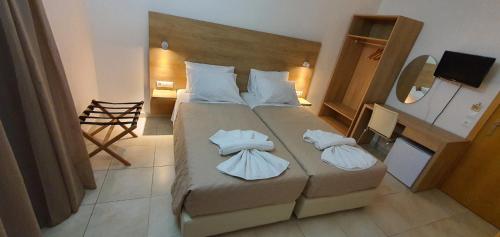 International Hotel - image 5