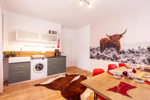Modern & spacious apartment for up to 8 persons - Apartment - Würzburg