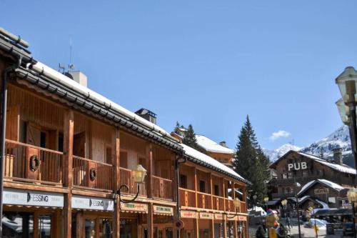 Les Gentianes Appartement 5 personnes a 50 metres des pistes Meribel 3 vallees in Meribel
