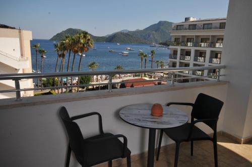My Dream Hotel - image 12