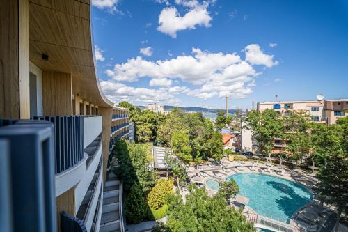 HVD Club Bor Ultra All Inclusive - Private Beach & Free parking - image 5