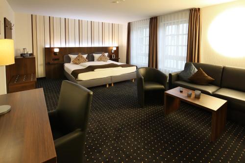 維斯瑟斯洛斯魯賓格酒店 (Lobinger Hotel Weisses Ross) in 朗格瑙