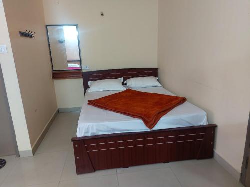 HOTEL SUMMER PALACE (YOGI ROOMS.ONLINE)