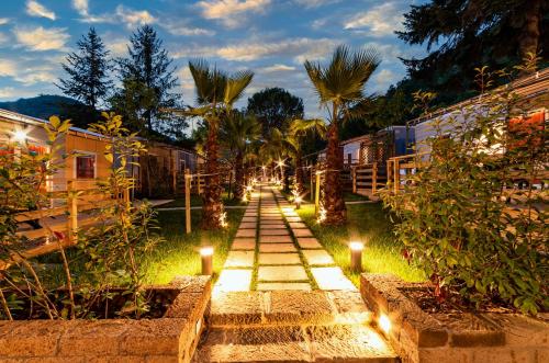  Delle Rose Camping & Glamping Village, Pension in Isolabona