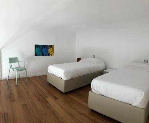 Lo Schiaccianoci B&B - image 3