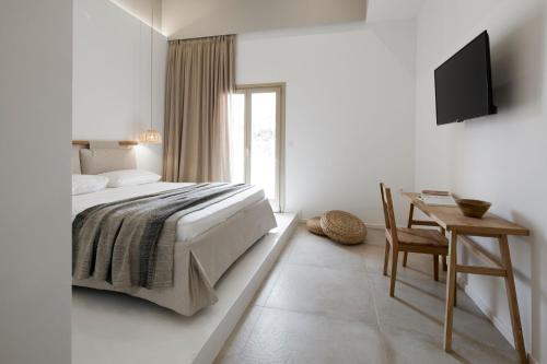 Luxury Milos Apartment Family Suite 2 Bedrooms Well Furnished Interior Adamanta