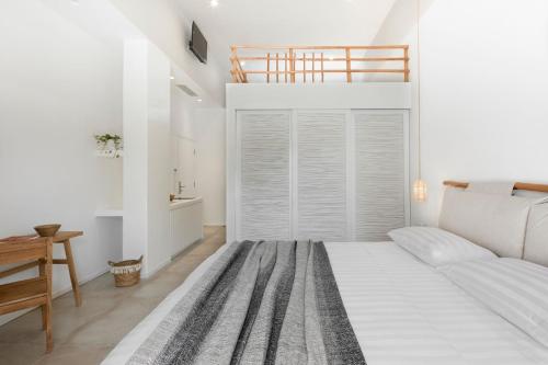 Luxury Milos Apartment Family Suite 2 Bedrooms Well Furnished Interior Adamanta