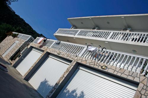 Apartments Dora - image 7