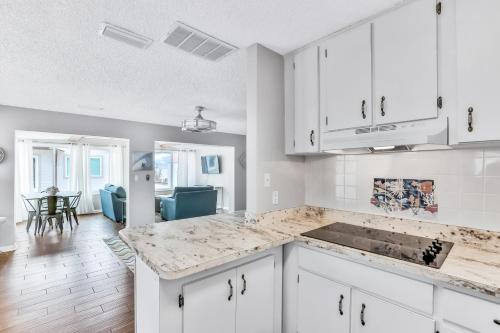 3843 S. Atlantic Ave - Beach Retreat - image 8