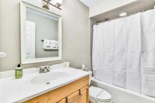 3843 S. Atlantic Ave - Beach Retreat - image 6