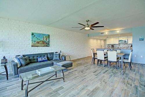 Salty Days Getaway condo - image 4
