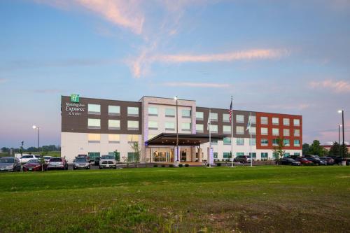 Holiday Inn Express & Suites - Bourbonnais East - Bradley, an IHG Hotel