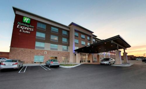 Holiday Inn Express & Suites - Detroit North - Roseville, an IHG hotel - Hotel - Roseville